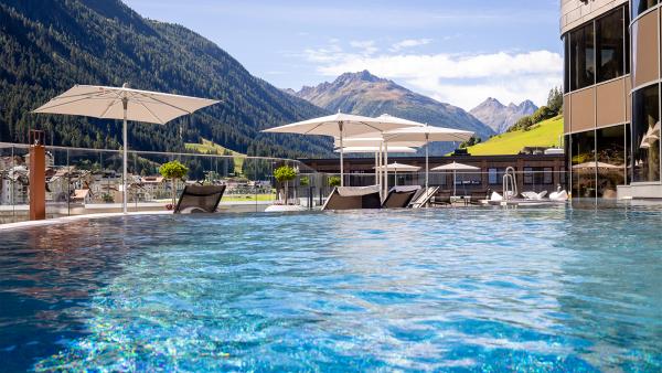 Therme Ischgl Außenbecken Therme Ischgl